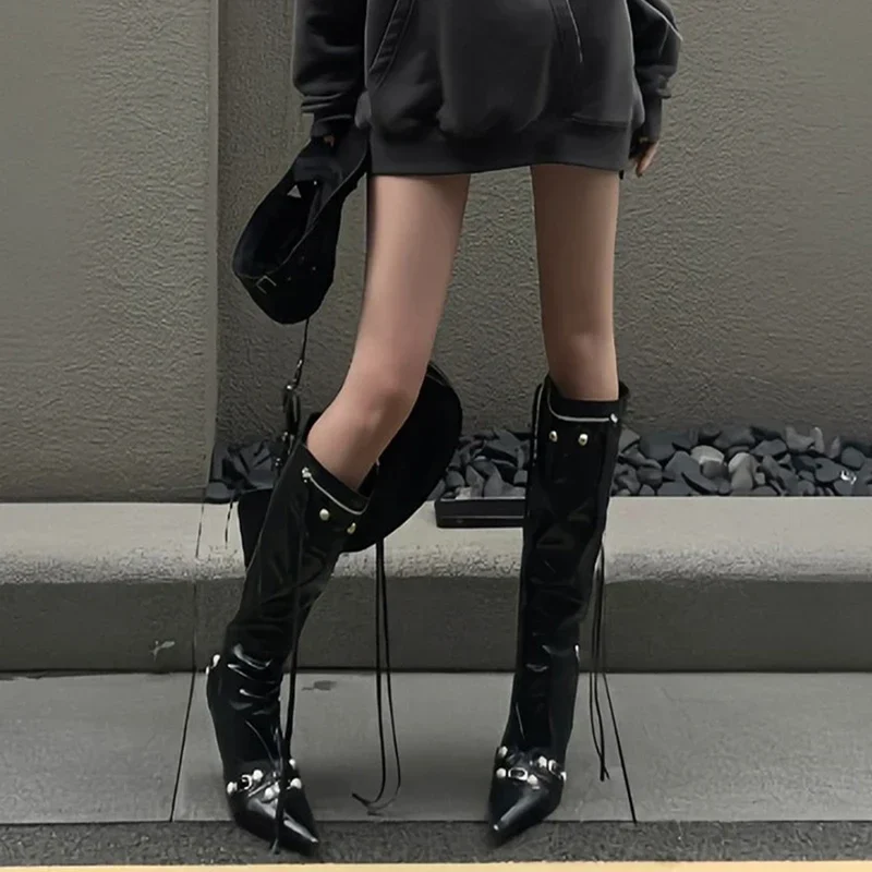 Gothic Knight High Fashion Pointed Toe Long Boot - Image 3
